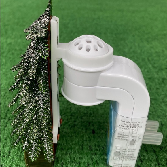 Bath & Body Works Holiday Bath Body Works Pine Tree Nightlight